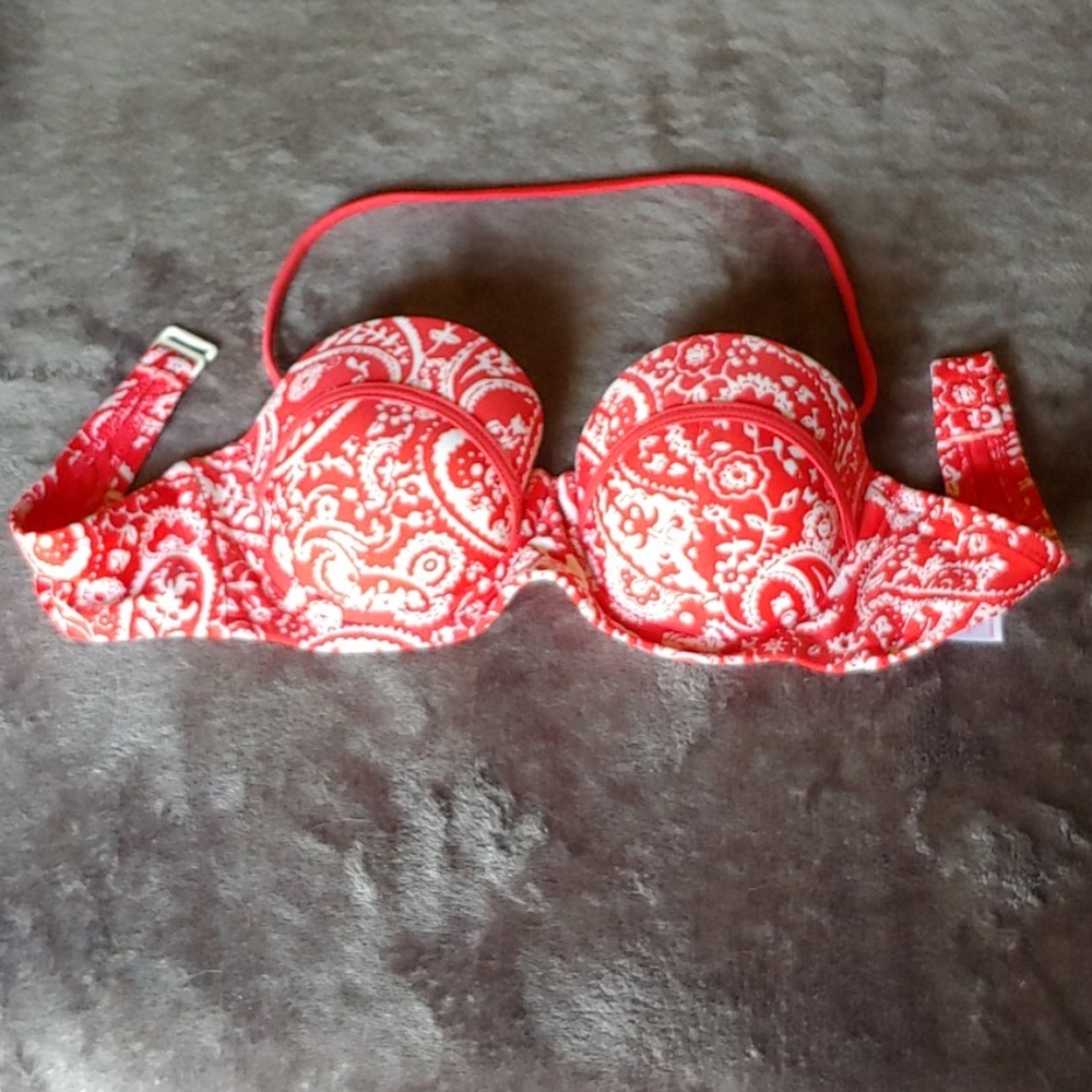 Xhilaration bathing suit top